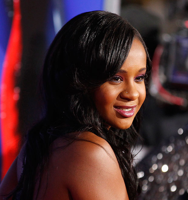 Aparelhos de Bobbi Kristina Brown, filha de Whitney Houston, não serão desligados até o fim da semana