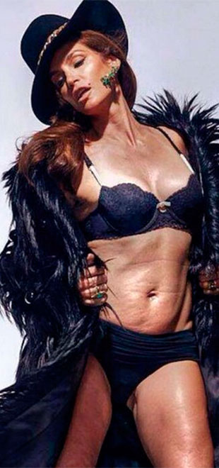 Foto de Cindy Crawford sem retoques de <i>Photoshop</i> é falsa, diz <i>site</i>
