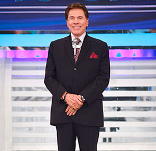 Sílvio Santos cumprimenta Gugu pela estreia na <i>Record</i>