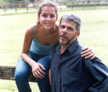<i>Laços de Família</i>