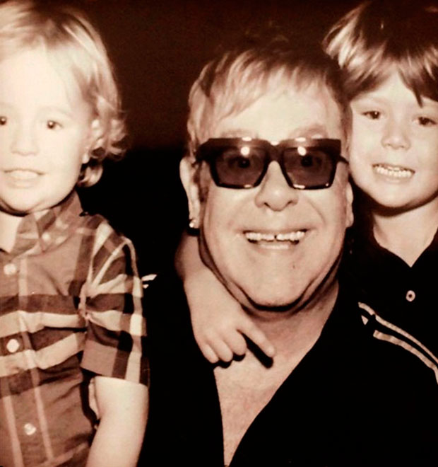 Elton John recebe apoio de famosos ao pedir boicote a <i>Dolce & Gabanna</i>