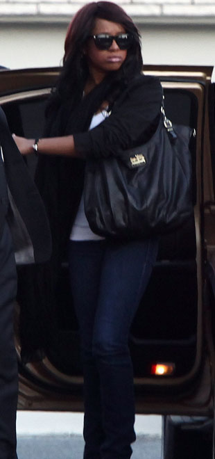 Bobbi Kristina é transferida para clínica de reabilitação, diz <i>site</i>