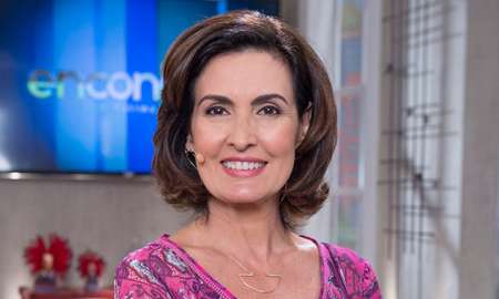 Fátima Bernardes revela ter achado graça de piadas sobre suas compras de Páscoa