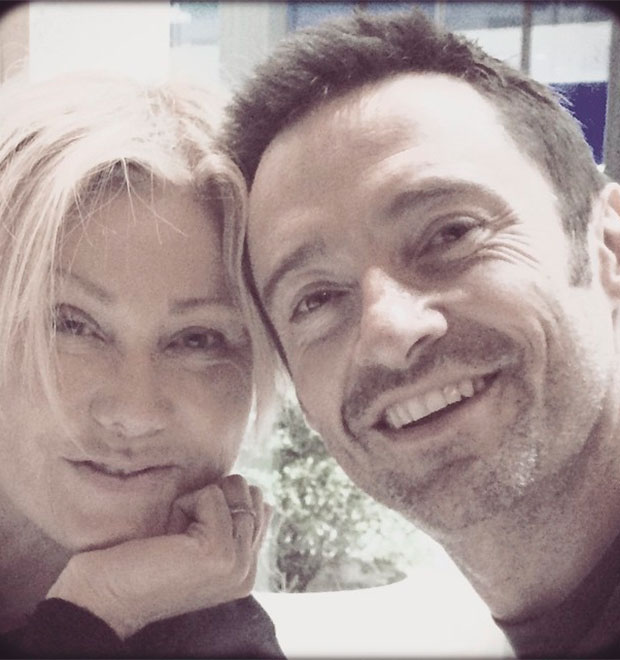 Hugh Jackman faz declaração para a esposa em rede social