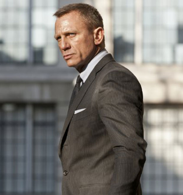 Daniel Craig agora também tem <i>licença para salvar</i>, entenda!