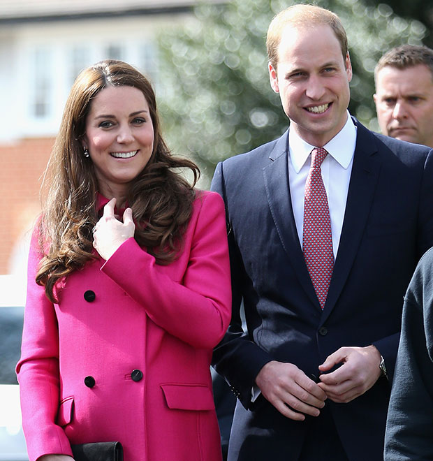 Na reta final da gravidez, Kate Middleton está <i>bem e de bom humor</i>, diz site