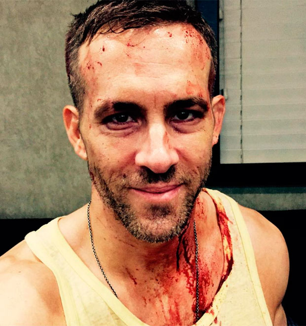 Ryan Reynolds publica foto machucado e coberto de sangue para o filme <i>Deadpool</i>