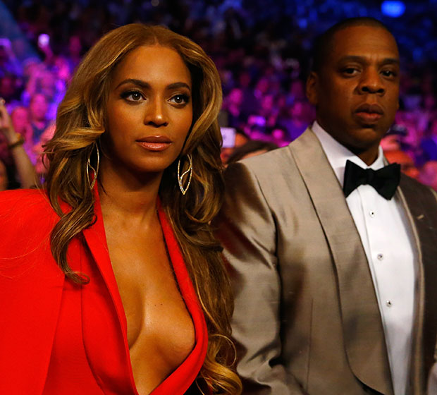 Beyoncé, Jay-Z, Justin Bieber e mais famosos assistem à luta de boxe do século