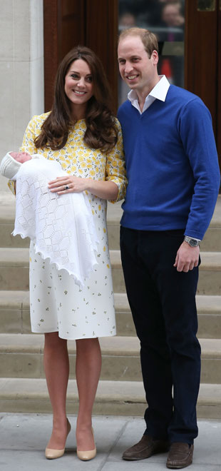 Kate Middleton usa <i>look</i> de estilista inglesa na apresentação de sua filha, saiba mais!