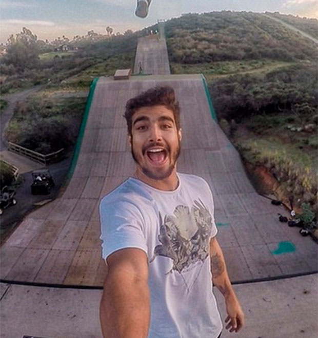 Caio Castro diz que <i>deve rolar um quarteto amoroso</i> envolvendo Bruna Marquezine e Maria Casadevall em nova novela