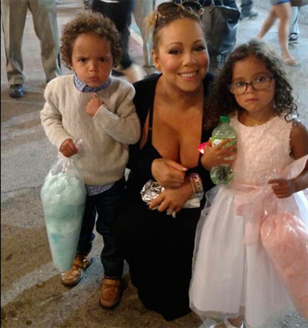 Mariah Carey leva filhos à festival no <i>Dia das Mães</i>