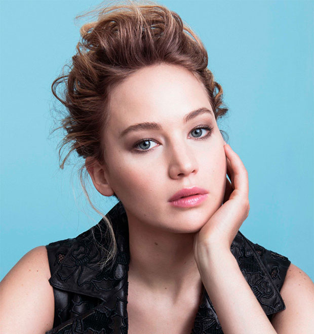 Jennifer Lawrence se torna o novo rosto de linha de <i>make</i> da <i>Dior</i>
