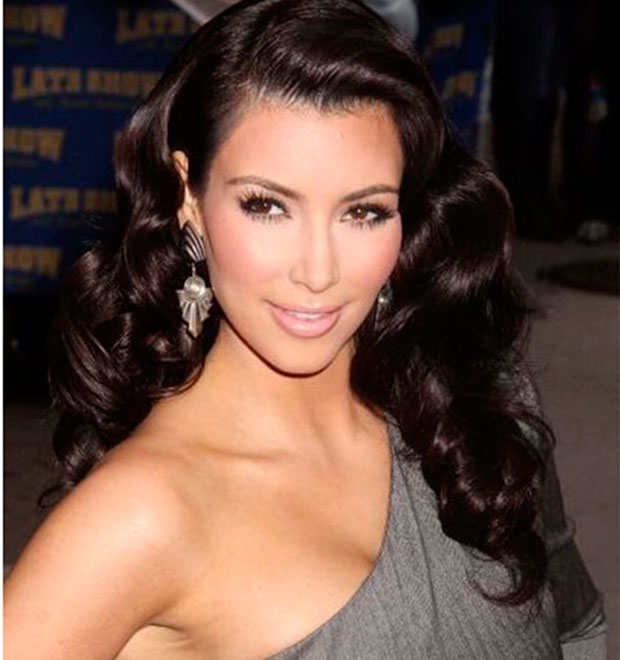 Kim Kardashian desafia os seus <i>haters</i> a tentarem ter a sua carreira