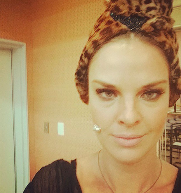 Prestes a estrear musical, Letícia Birkheuer não descarta posar nua