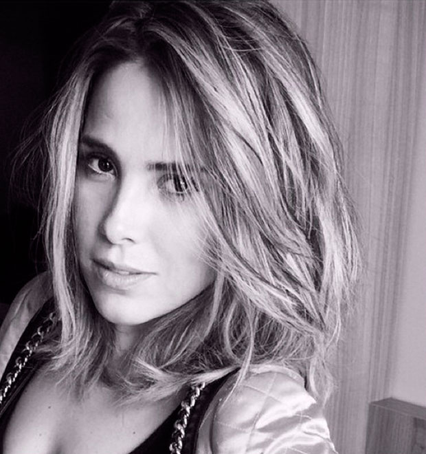 Como novo visual, Wanessa faz carão para clique