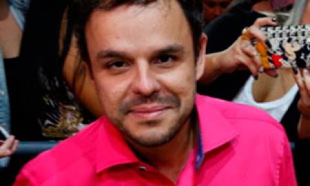 Adrilles, do <i>BBB 15</i>,  deve lançar livro de poesia, diz colunista