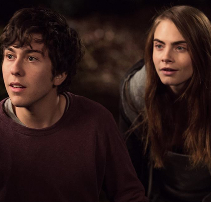 Cara Delevingne beija um sortudo no <i>trailer</i> de <I> Cidades de Papel</I>!