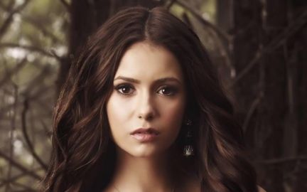 Você prefere Elena antes ou depois da transformação em <i>Vampire Diaries</i>