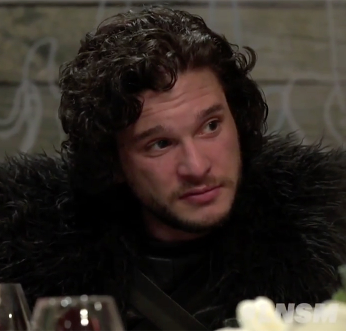 Seth Meyers convida Kit Harington, intérprete de Jon Snow, para jantar e o resultado não é nada bom!