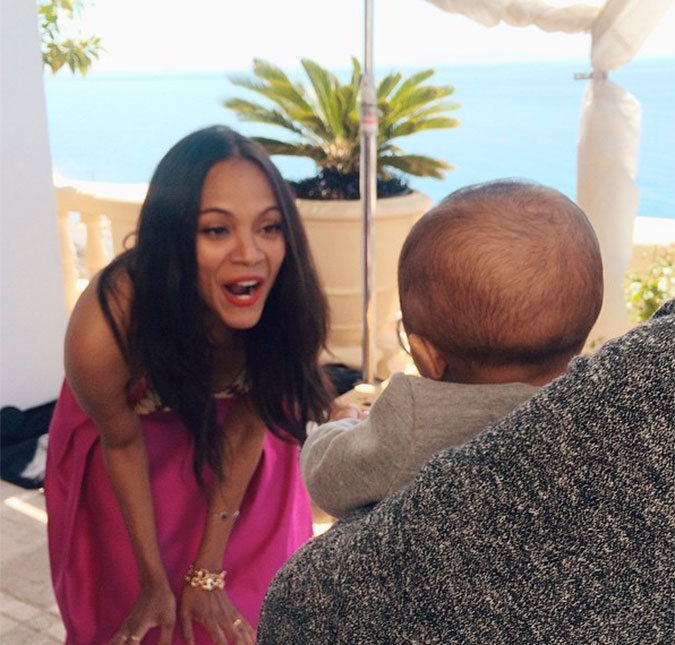 Zoe Saldana revela técnicas para cuidar dos filhos gêmeos, saiba quais!