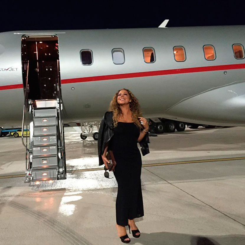 Mariah Carey não tira sorriso do rosto em jantar romântico com seu novo pretendente