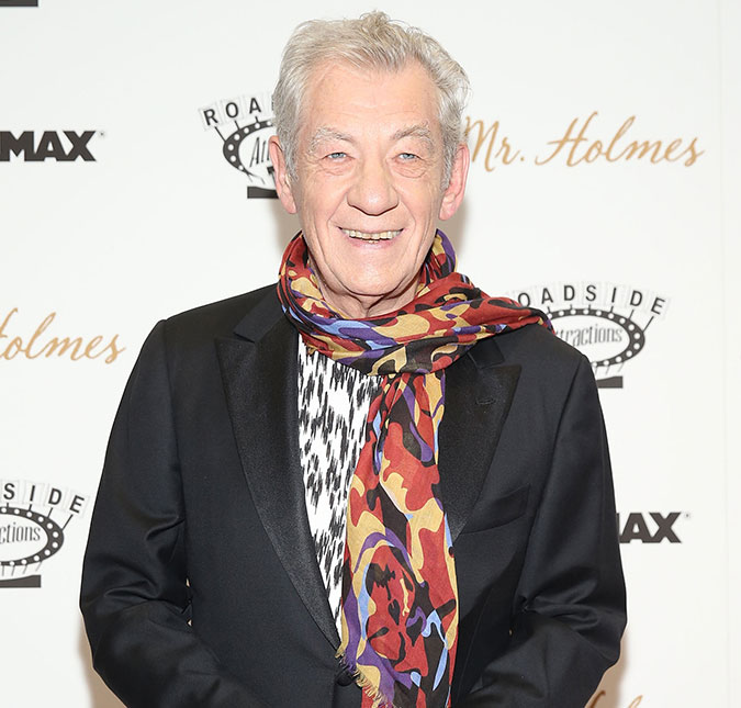 Em <i>première</i> de <i>Mr. Holmes</i>, Ian McKellen diz se enxergar em Sherlock Holmes