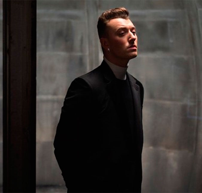 Sam Smith não deixou a música e muito menos o mundo da moda