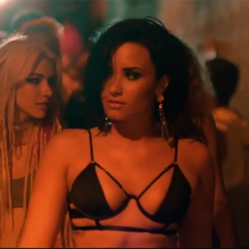 Demi Lovato abusa de <i>looks</i> sensuais em novo clipe dançante, confira!