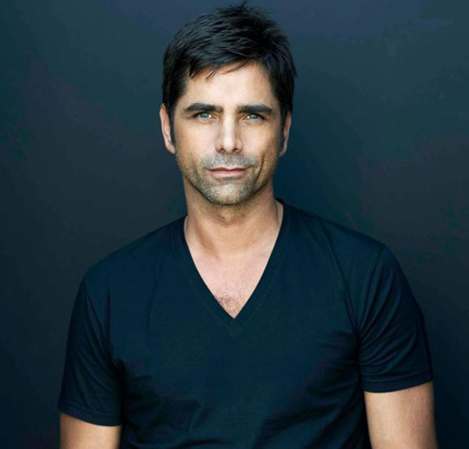 John Stamos conta com <i>Três é Demais</i> para ajudá-lo na <i>rehab</i>, entenda!