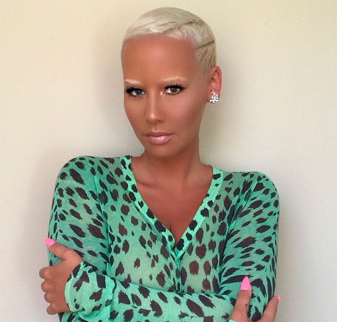 Amber Rose responde às críticas com lição de moral, entenda!