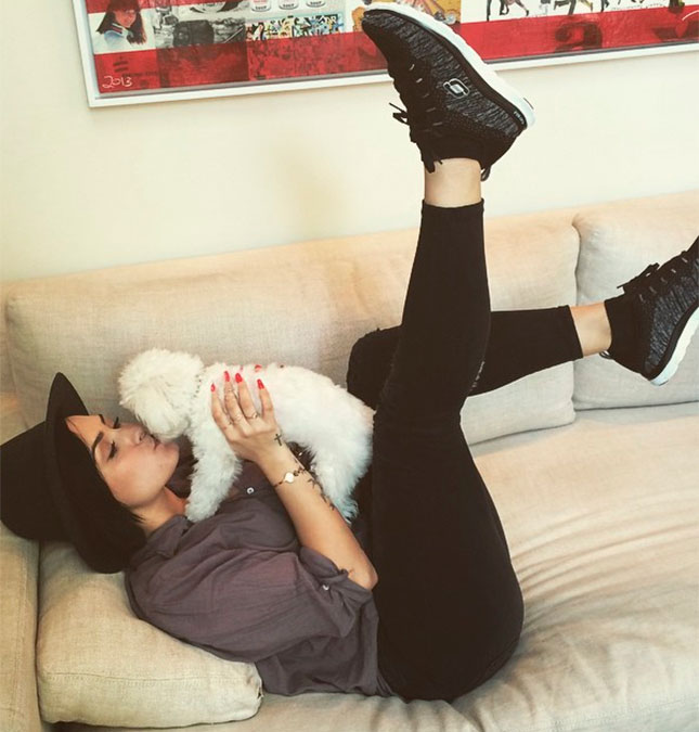 Demi Lovato desabafa sobre morte de seu cachorro