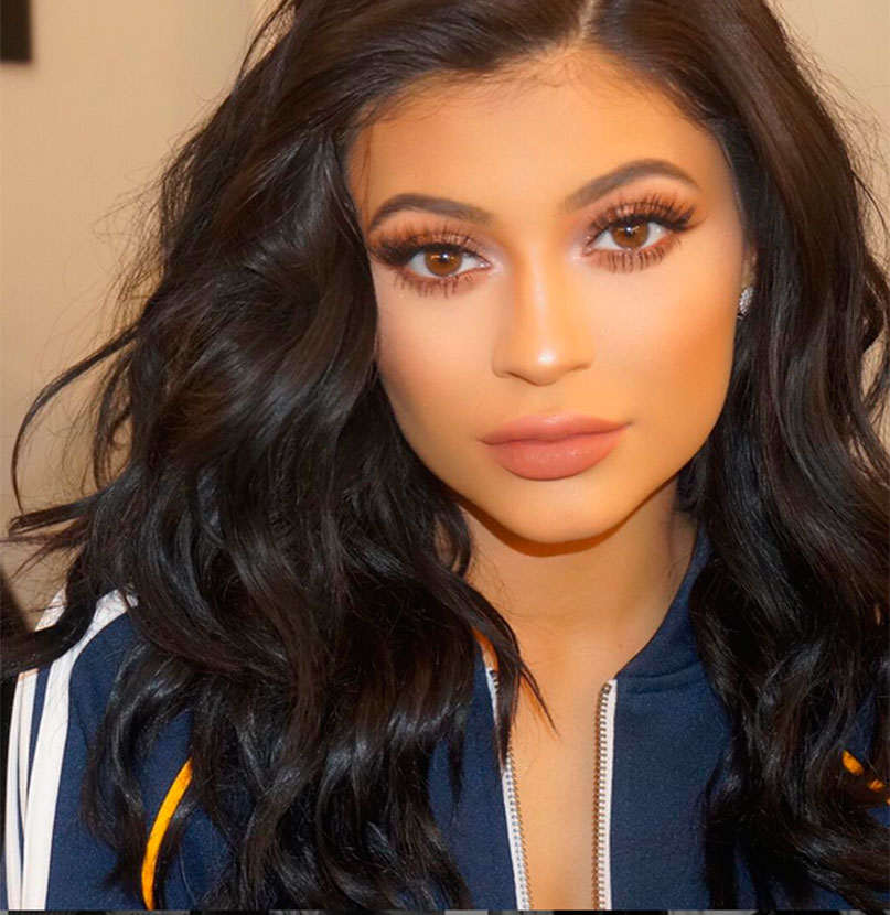 Kylie Jenner pensando em se casar? Descubra aqui!