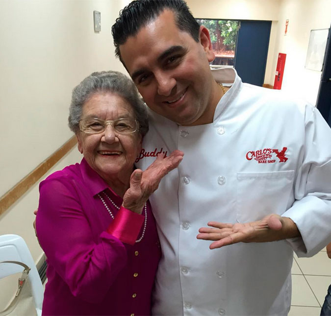 Palmirinha não segura o choro ao conhecer Buddy, o <i>Cake Boss</i>, veja o vídeo!