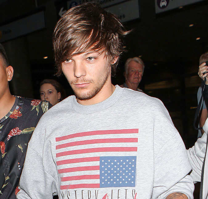 Padrasto de Louis Tomlinson, da <i>One Direction</i> usa rede social para mandar recado ao pai biológio do cantor