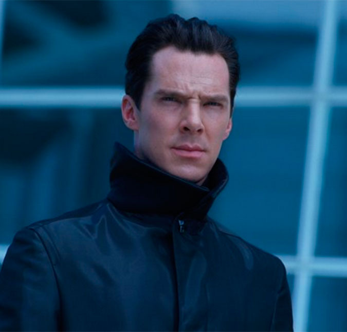 Benedict Cumberbatch pede aos fãs que não usem seus celulares durante peça de teatro
