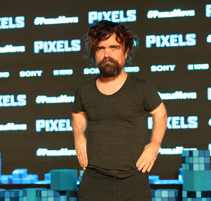 Peter Dinklage agradece George R.R. Martin por tratar anões como humanos em <i>Game of Thrones</i>
