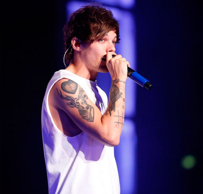 Integrante da <i>One Direction</i> está sendo cobrado para se casar!