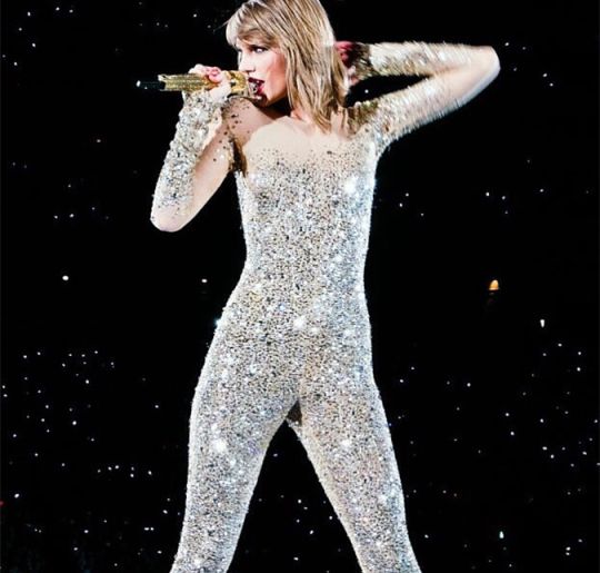 Taylor Swift lidera lista de indicados ao <i>American Music Awards</i>