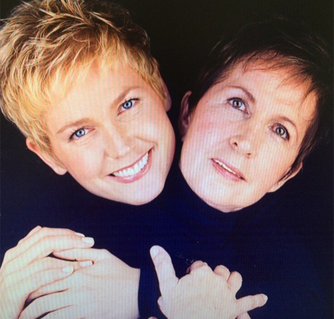 Xuxa fala do estado de saúde da mãe: <i>Bem na medida do possível</i>