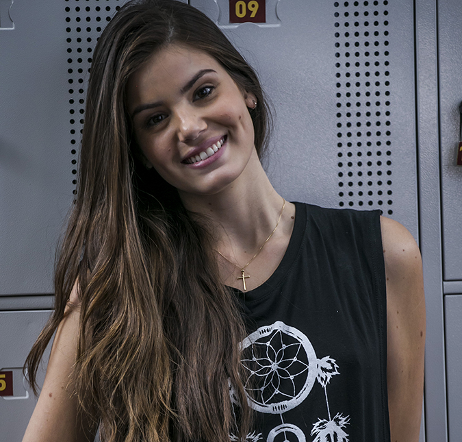 Camila Queiroz revela que se emociona em casa com o drama de Angel em <I>Verdades Secretas</i>