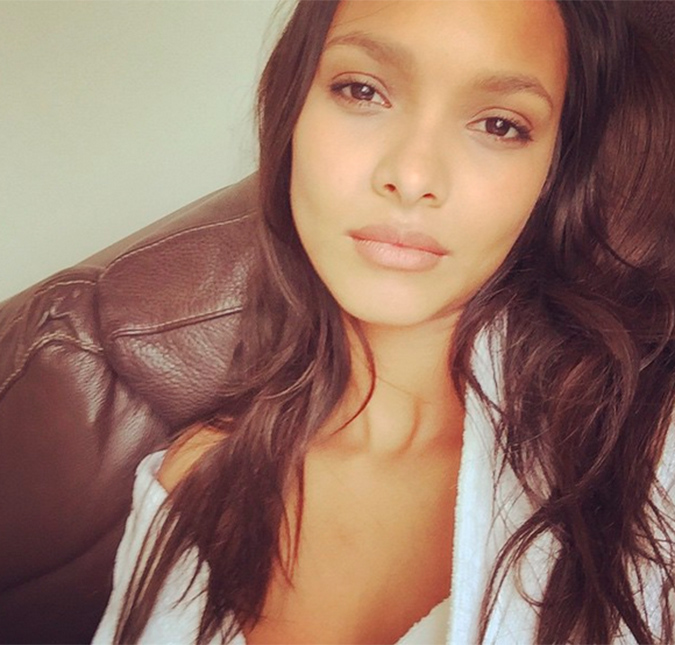 Laís Ribeiro revela se o tão comentado <i>book rosa</i> faz parte da sua vida ou não!