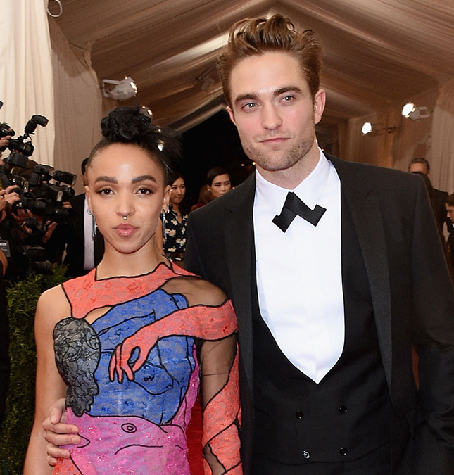 Robert Pattinson e FKA Twigs estão animados para se casar