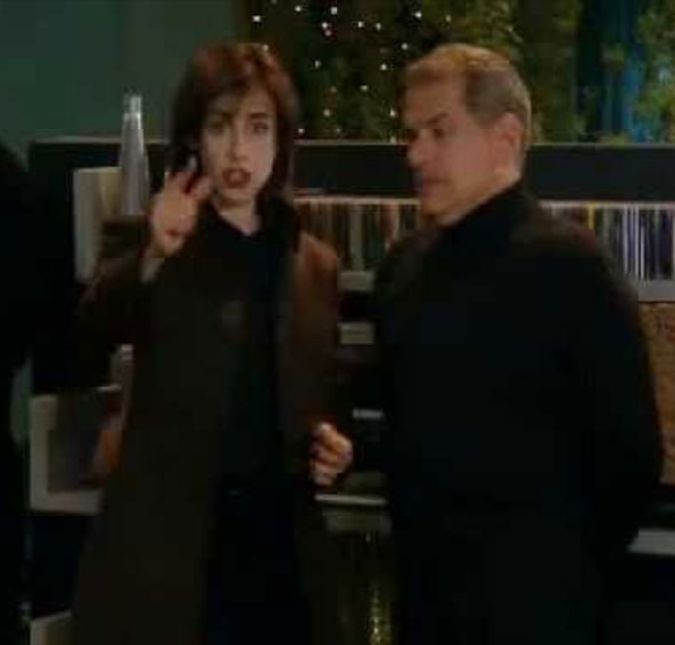 Como não mencionar todas as vezes em que Rui ou Vani pediam um mini-flashback, só para provar para o telespectador que ele ou ela é que estava com a razão? Toda vez era a certeza de risadas garantidas. Como não mencionar todas as vezes em que Rui ou Vani pediam um mini-flashback, só para provar para o telespectador que ele ou ela é que estava com a razão? Toda vez era a certeza de risadas garantidas.