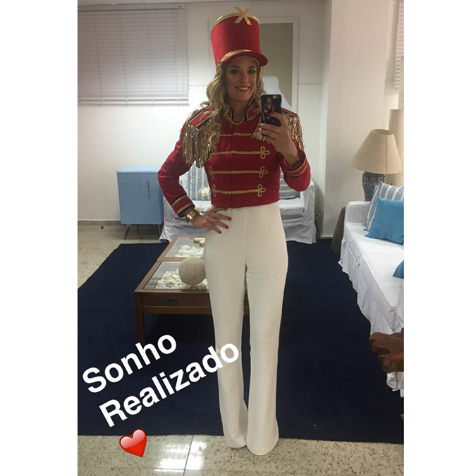 Ticiane Pinheiro consegue realizar sonho de infância no programa da Xuxa