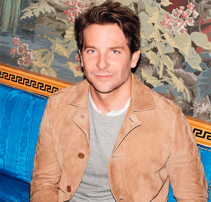 Bradley Cooper revela que seus sonhos de escola estão sendo realizados, mesmo sendo engraçados!