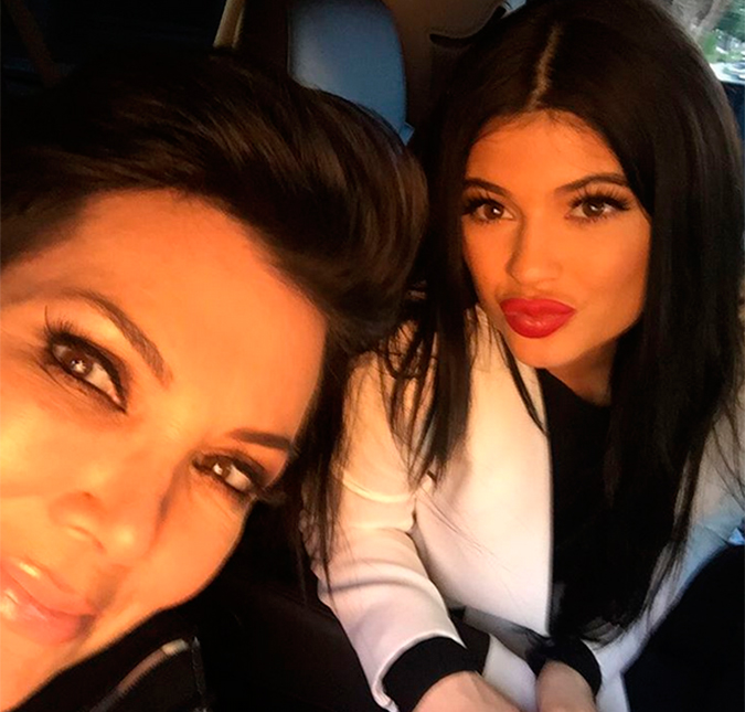 Kris Jenner revela que não aprovou procedimento estético de Kylie Jenner