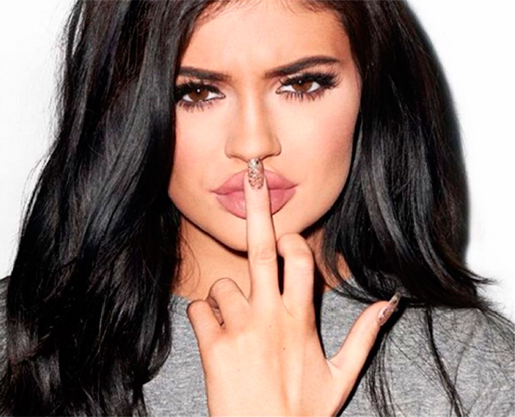 Kylie Jenner revela o que pensa sobre cirurgias plásticas