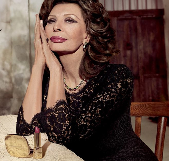 Sophia Loren não é só ícone dos cinemas, mas também para o mundo da beleza!
