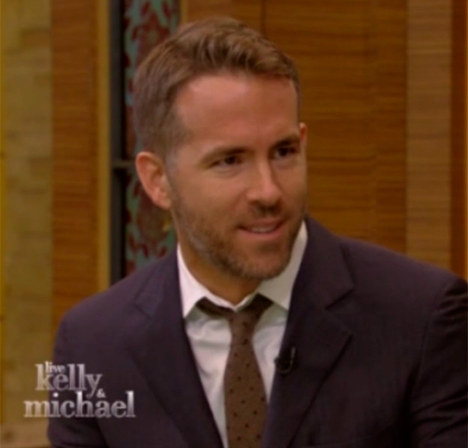 Em entrevista, Ryan Reynolds diz que a filha já está o julgando