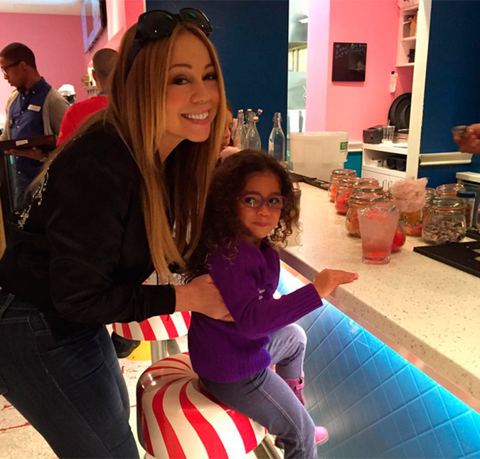 Mariah Carey comemora <i>Dia Nacional da Filha</i> ao lado de sua pequena Monroe!